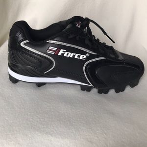 Women’s softball shoes